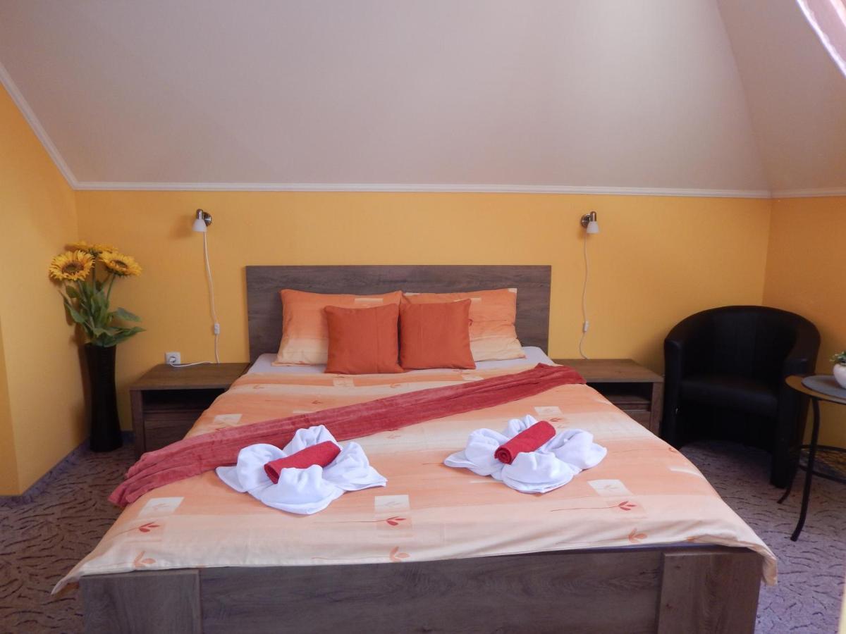Voelgy Apartman Eger Exterior photo