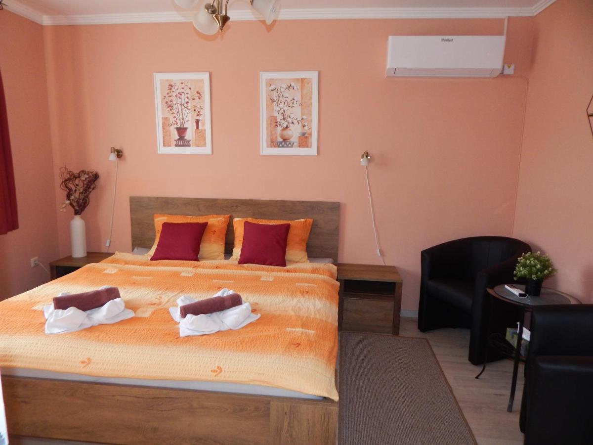 Voelgy Apartman Eger Exterior photo