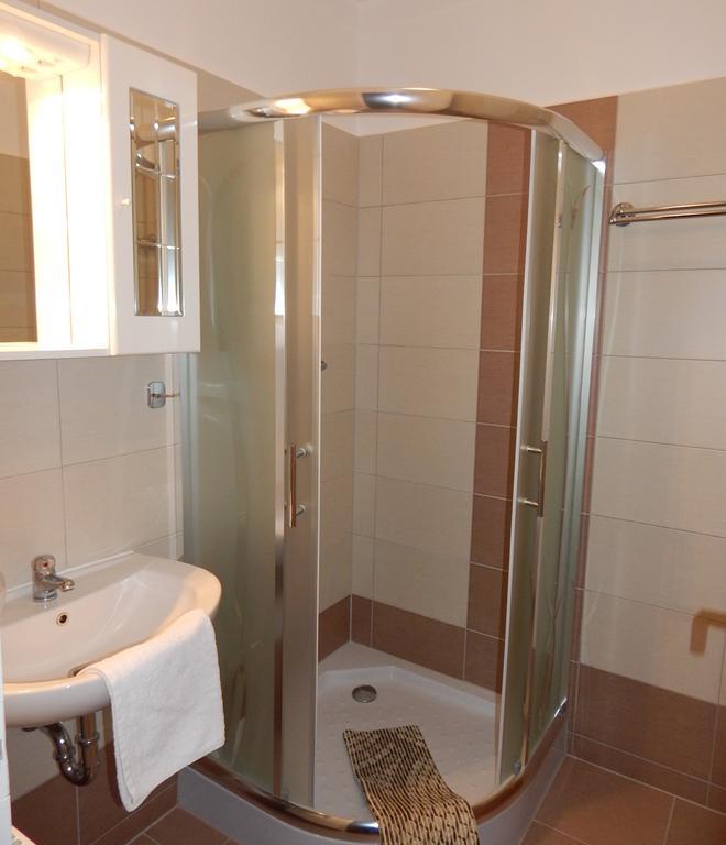 Voelgy Apartman Eger Exterior photo